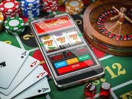 Filipino player completing a PHP withdrawal on taya777 club mobile browser